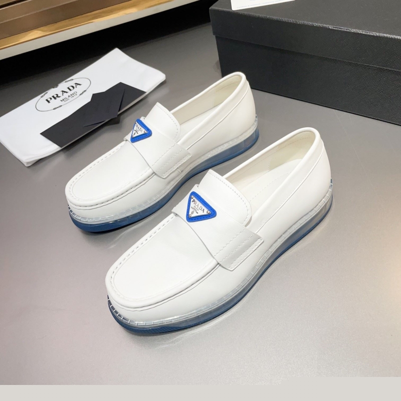 Pra*a leather shoes